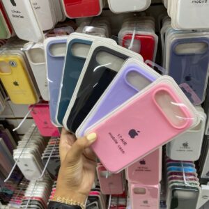 Capa Iphone Linha 17 Aveludada